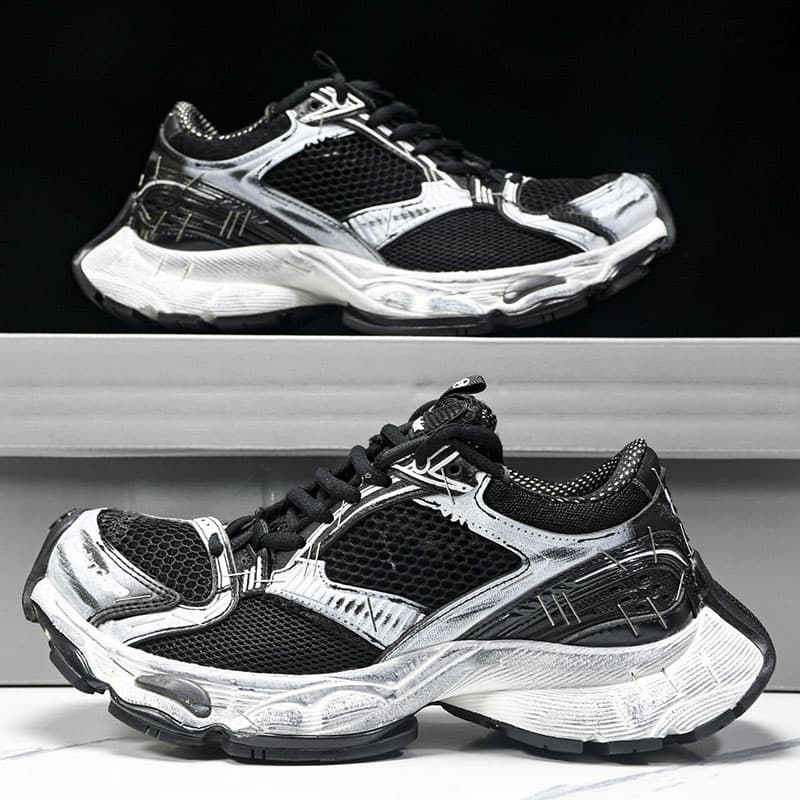 발렌시아가 스테이플러 스니커즈