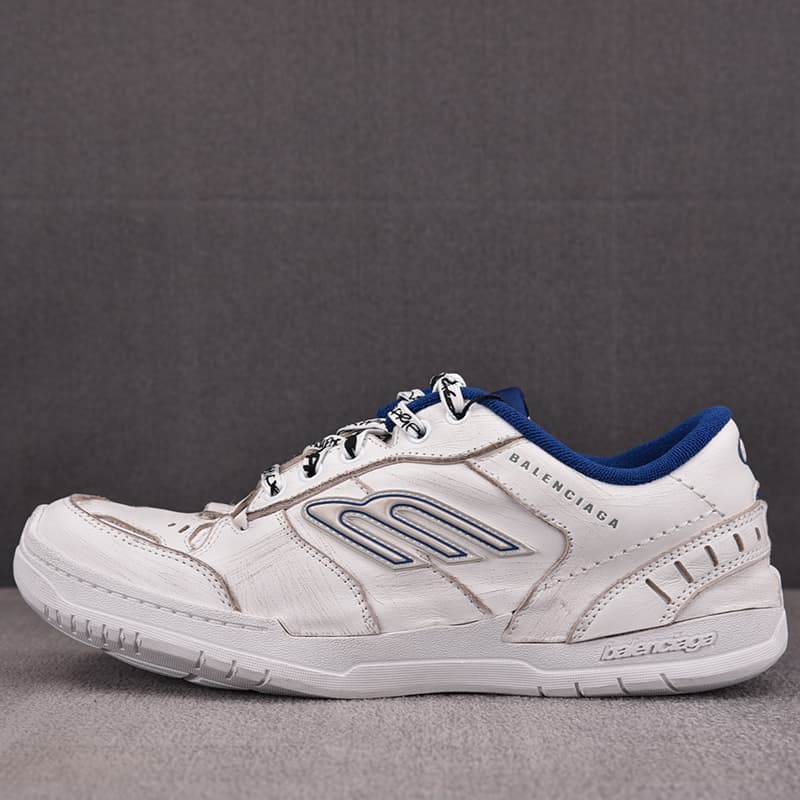 발렌시아가 햄튼스 원 아웃 스니커즈 화이트/다크블루