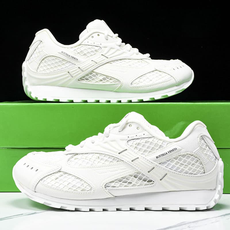 보테가베네타 화이트 오브릿 메쉬 스니커즈