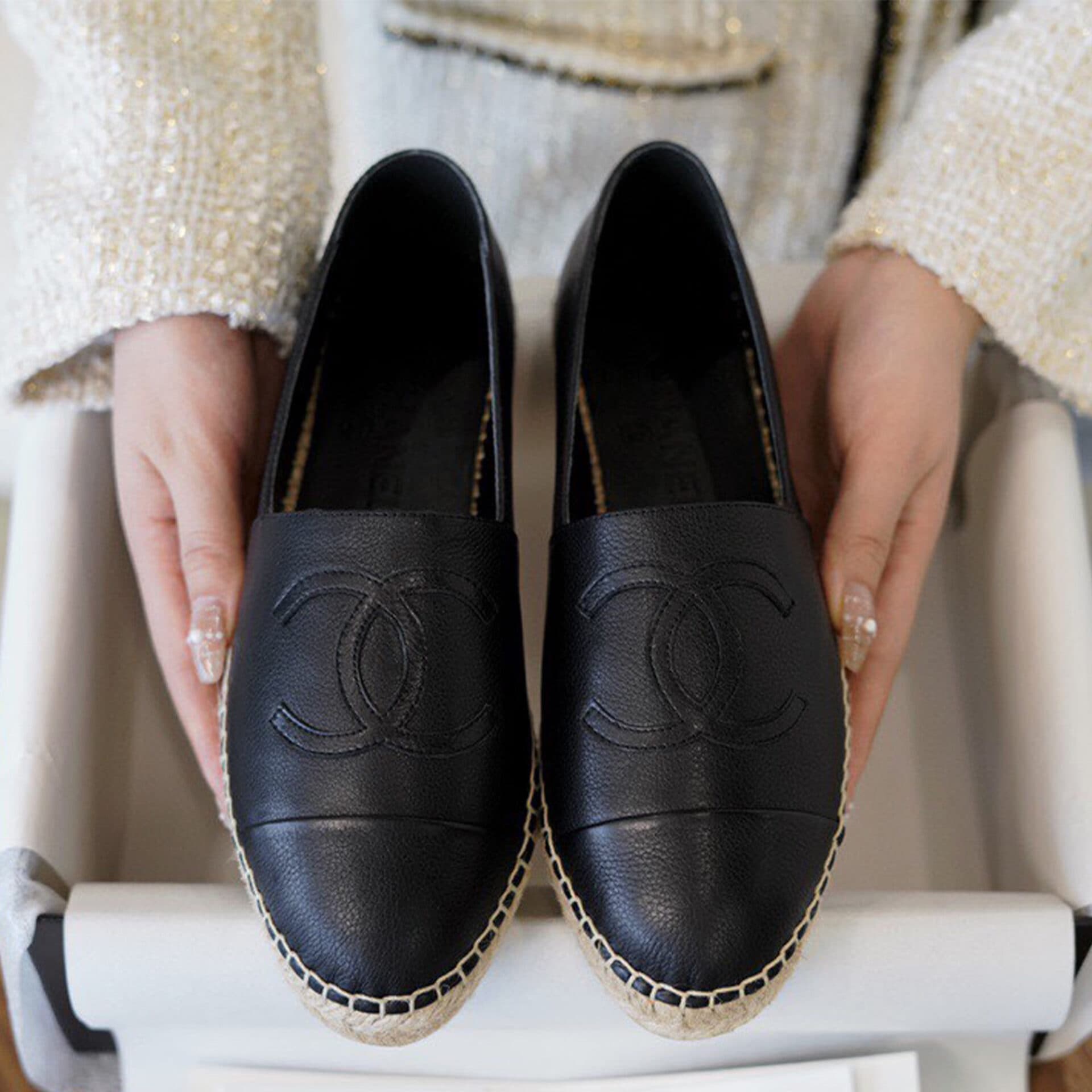 샤넬 블랙 레더 에스파듀 “35SIZE – 41SIZE”