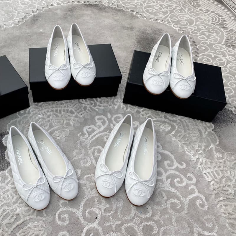 샤넬 카프스킨 퀼팅 발레리나 플랫 슈즈