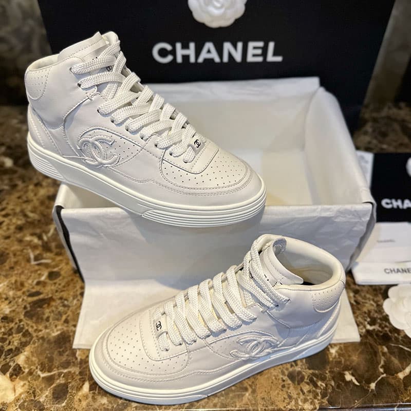 샤넬 23A CC로고 에어포스 하이탑 올흰