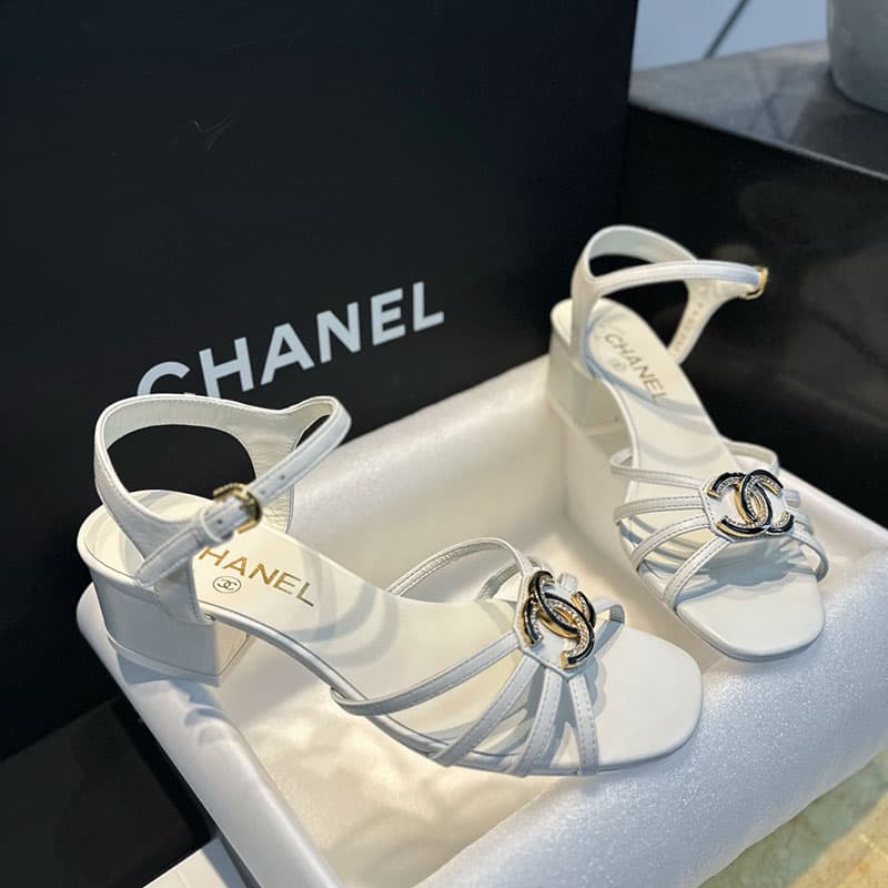 샤넬 25P 미드힐 램스킨 샌들