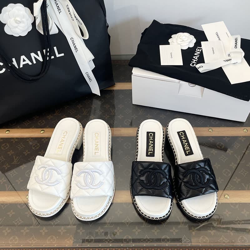 샤넬 25p CC로고 체인 슬리퍼