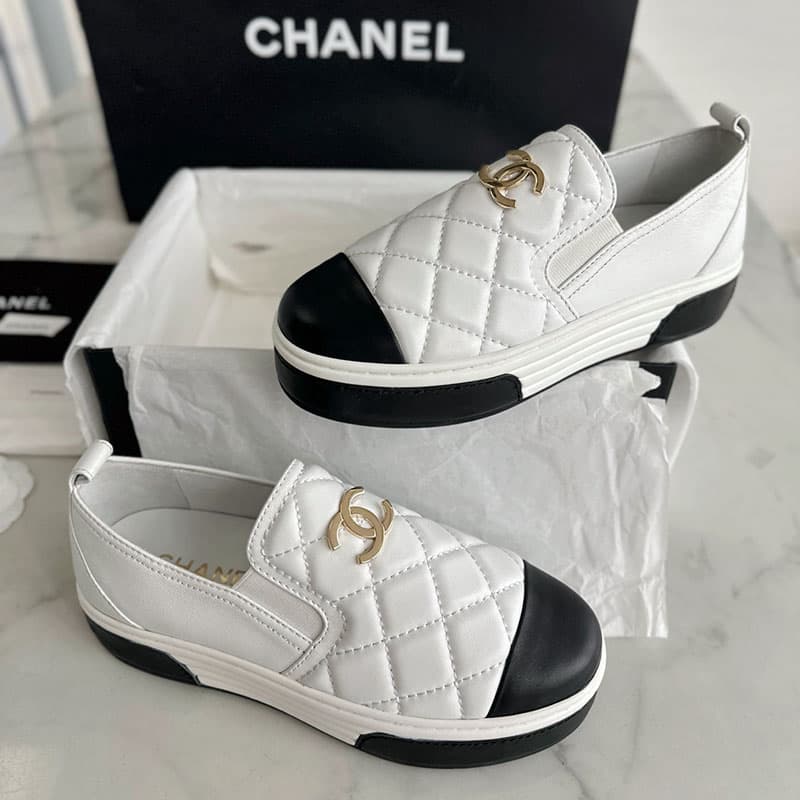 샤넬 CC로고 퀼팅 슬립온