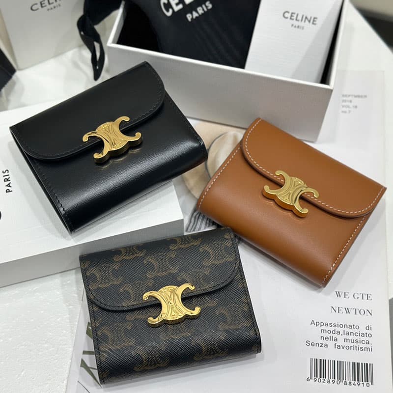 셀린느 트리옹프 플랩 지갑 10D783 / 10D782