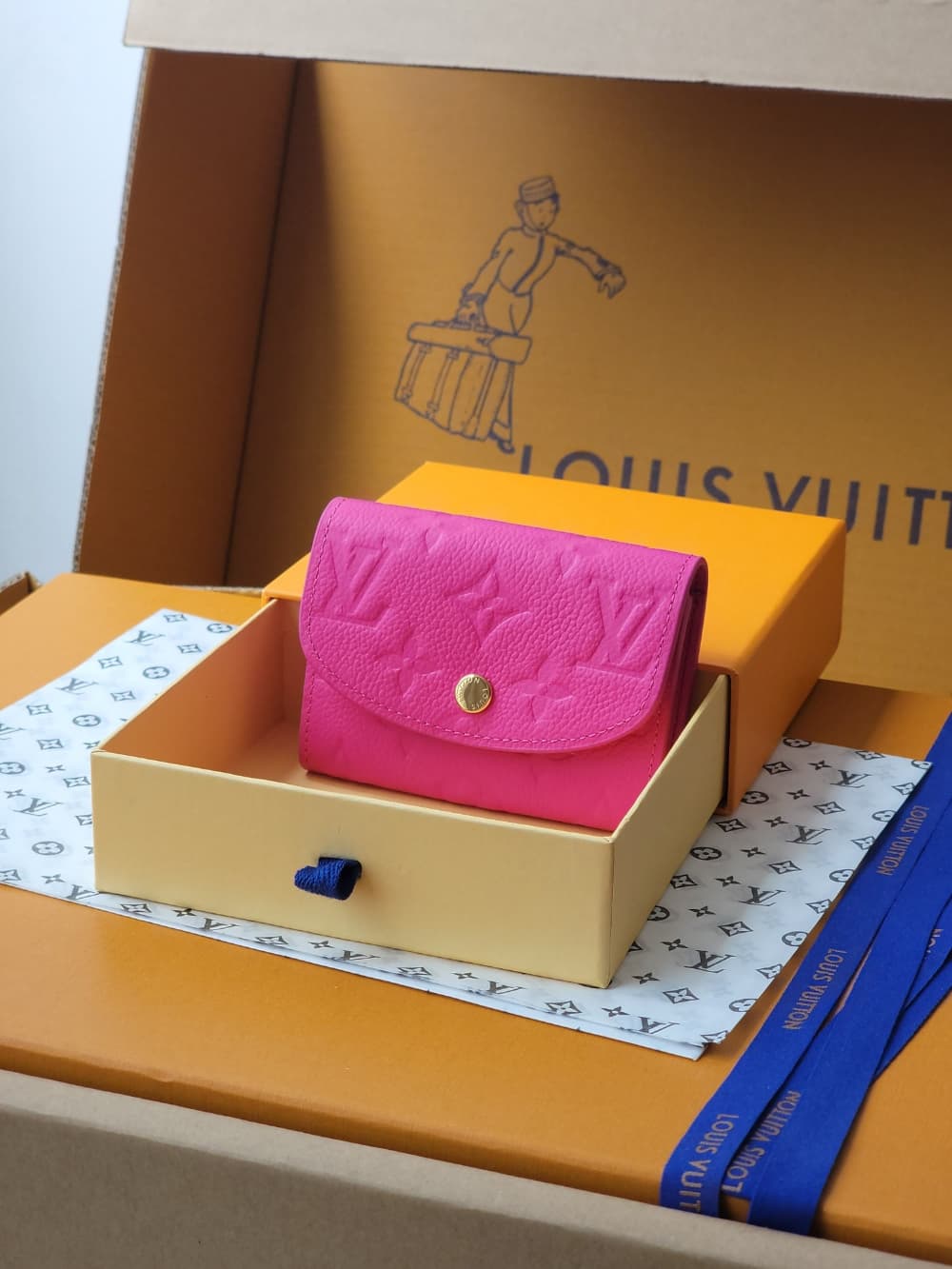 Louis Vuitton M14086