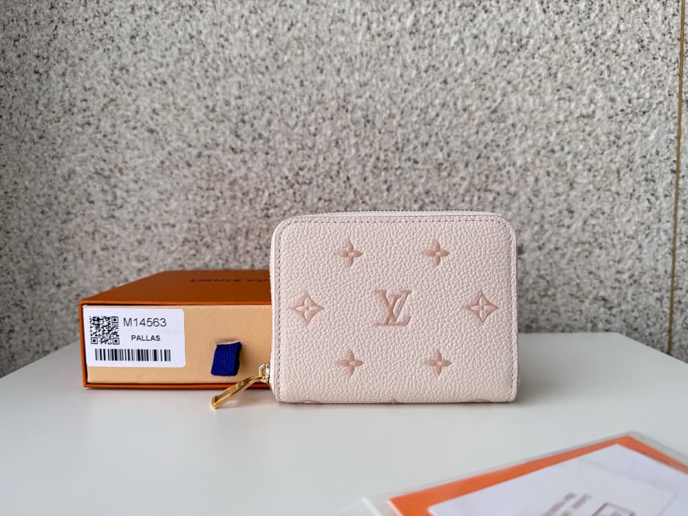 Louis Vuitton M14563