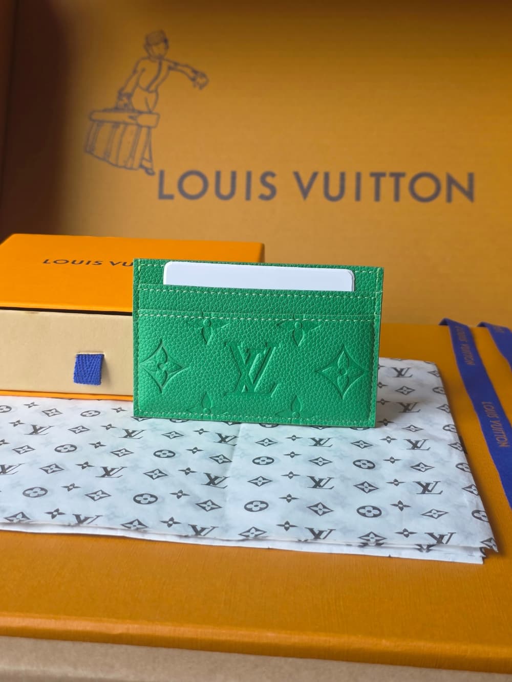 Louis Vuitton M25998