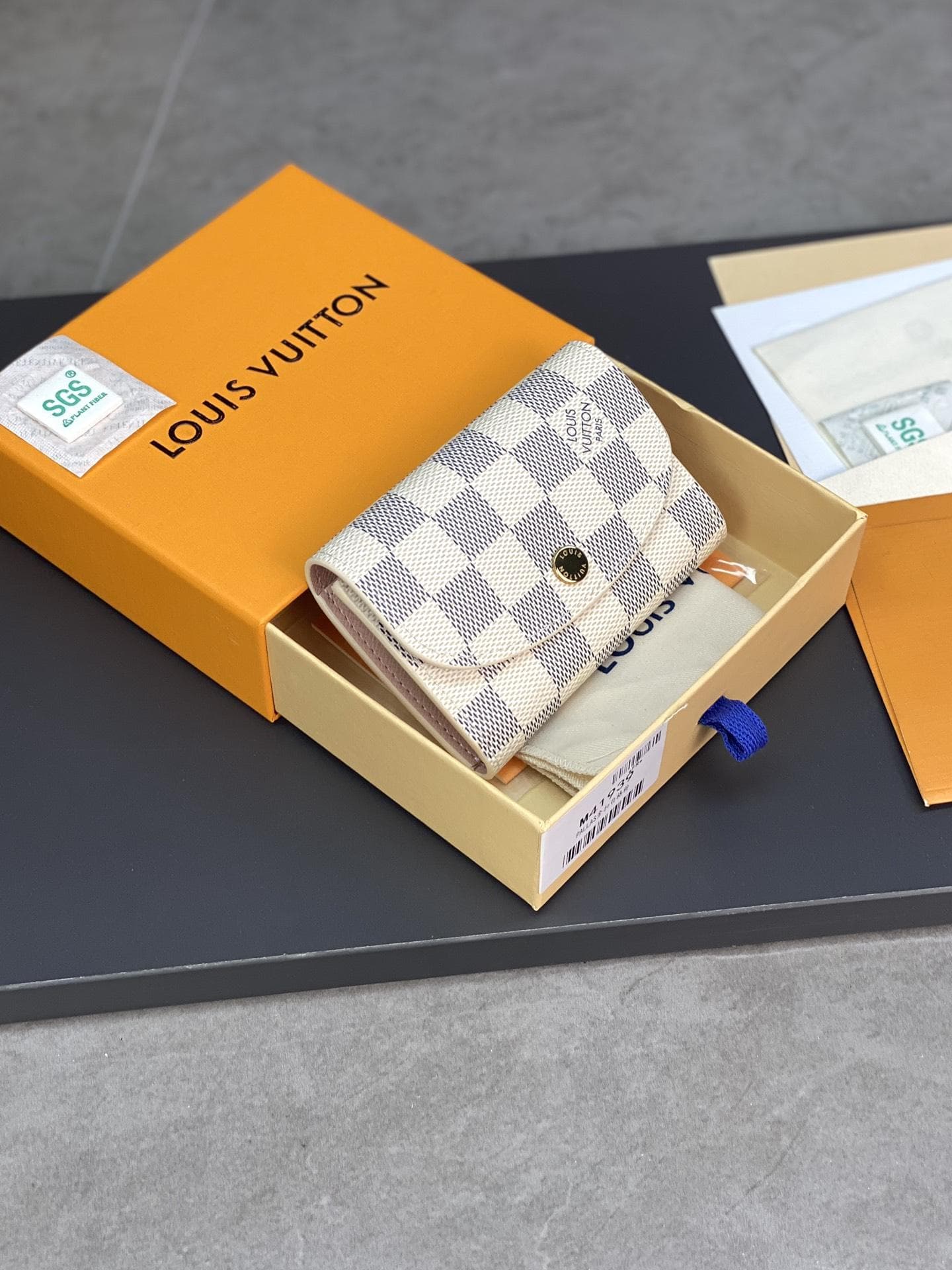 Louis Vuitton M41939