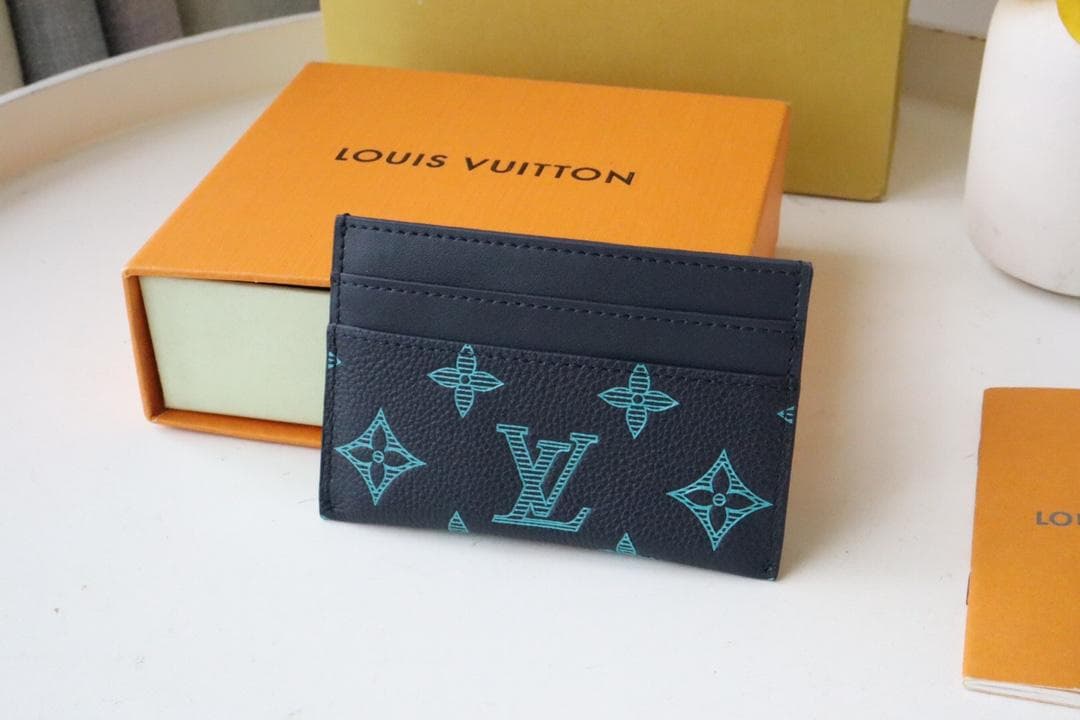 Louis Vuitton M82322