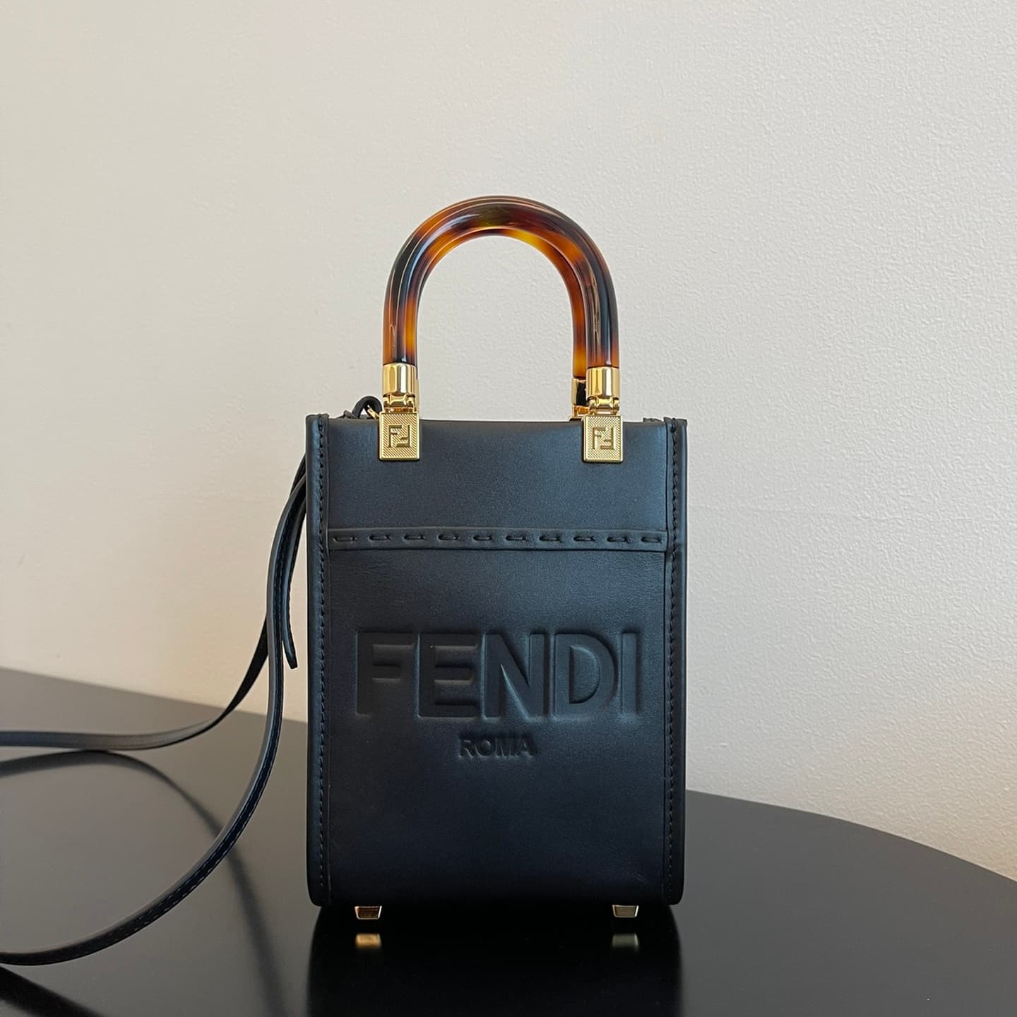 펜디 미니 션샤인 쇼퍼백